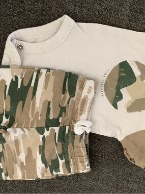 🌻Carter's Olive Green and Tan Camo Two-Piece Set